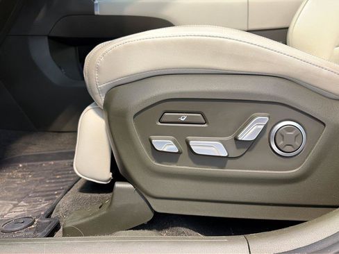 Used 2024 Hyundai Santa Fe Calligraphy AWD/4WD image 25