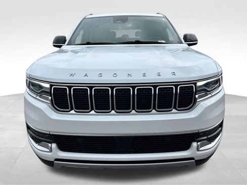 Used 2024 Jeep Wagoneer Series II w/ Flexible Seating Group RWD image 6