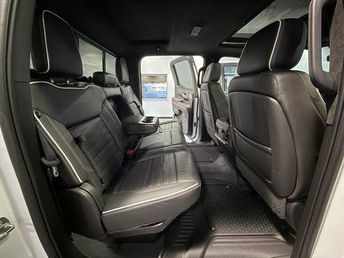 Used 2023 GMC Sierra 1500 AT4X image 15