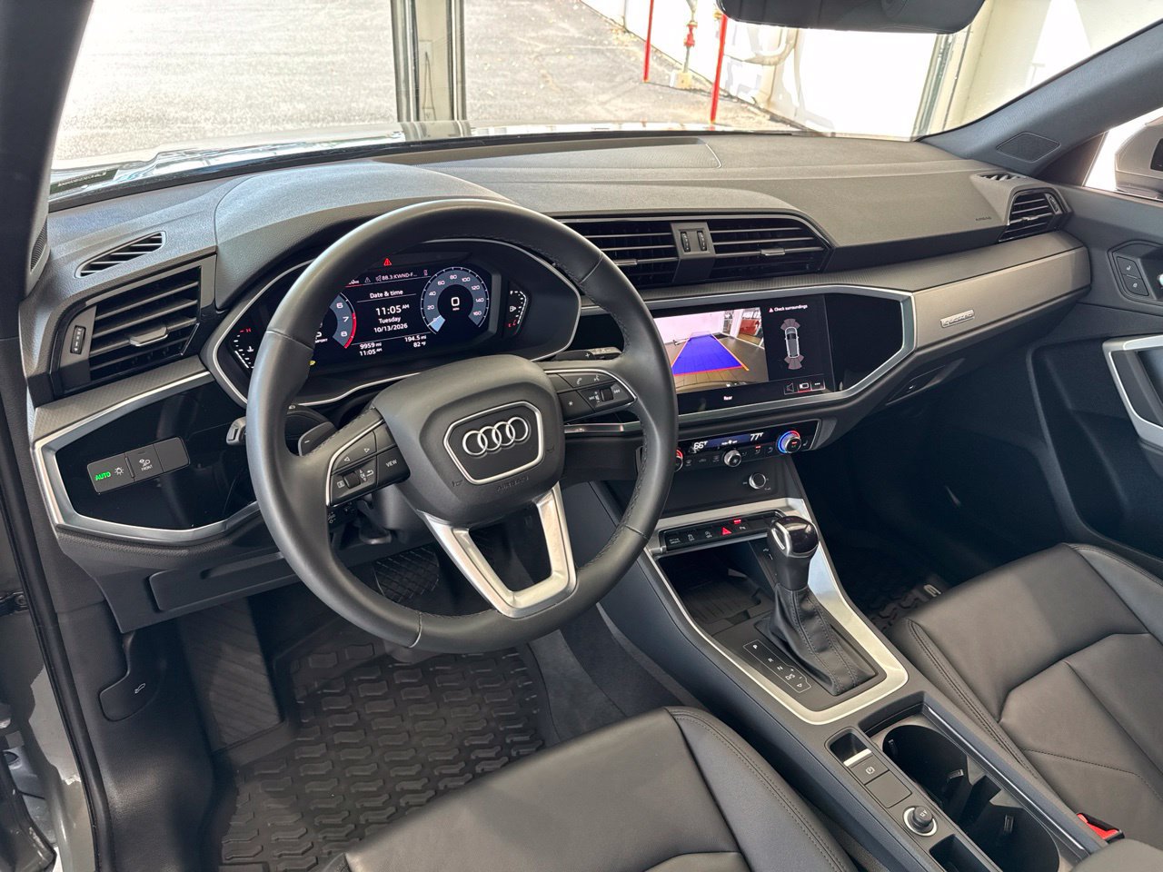 Certified 2025 Audi Q3 2.0T Premium w/ Convenience Package AWD/4WD image 17