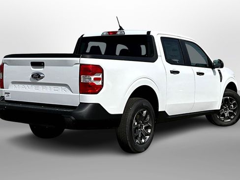 Used 2024 Ford Maverick XLT image 10