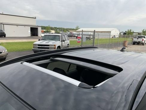 Used 2025 Toyota RAV4 XLE w/ Convenience Package image 12