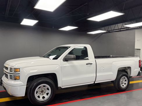 Used 2014 Chevrolet Silverado 1500 W/T image 2