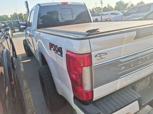 Used 2017 Ford F250 Platinum w/ Platinum Ultimate Package AWD/4WD image 9