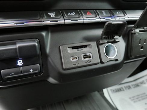 Used 2022 GMC Sierra 3500 SLE w/ SLE Convenience Package image 29