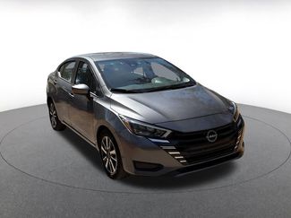 Used 2025 Nissan Versa SV video 1