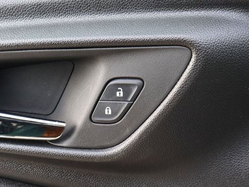 Used 2024 Chevrolet Trax LS image 15