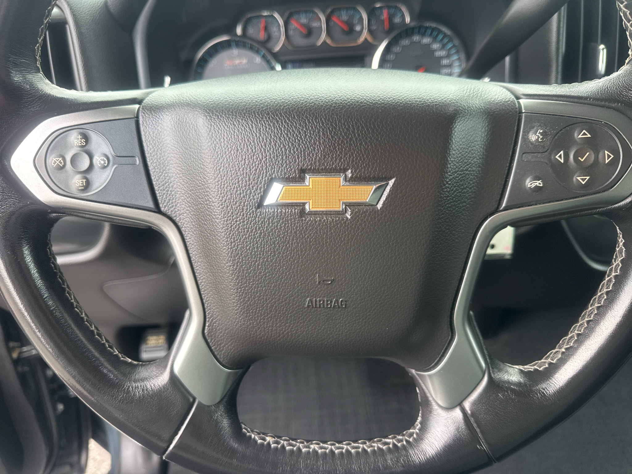 Certified 2019 Chevrolet Silverado 1500 LT w/ All Star Edition AWD/4WD image 5