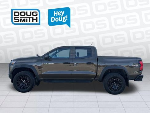 Used 2024 Chevrolet Colorado Trail Boss w/ Advanced Trailering Package AWD/4WD image 3