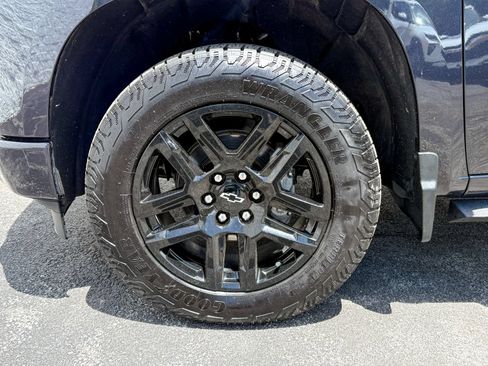 Certified 2023 Chevrolet Silverado 1500 Custom w/ LPO, Dark Essentials Package AWD/4WD image 12