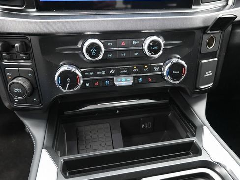 New 2026 Ford F350 Platinum w/ FX4 Off-Road Package AWD/4WD image 9