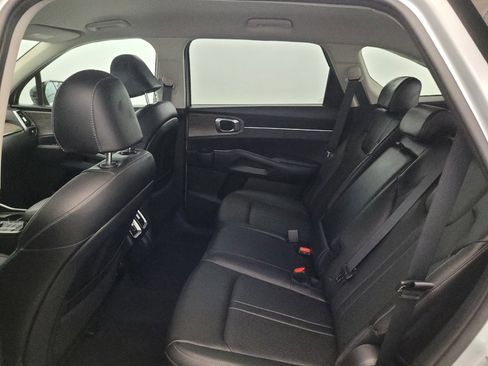 Used 2022 Kia Sorento S AWD/4WD image 18