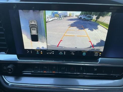 Used 2023 Chevrolet Silverado 1500 High Country w/ Technology Package image 18