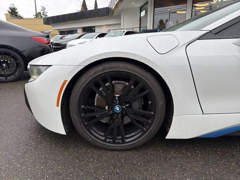 Used 2015 BMW i8 image 2