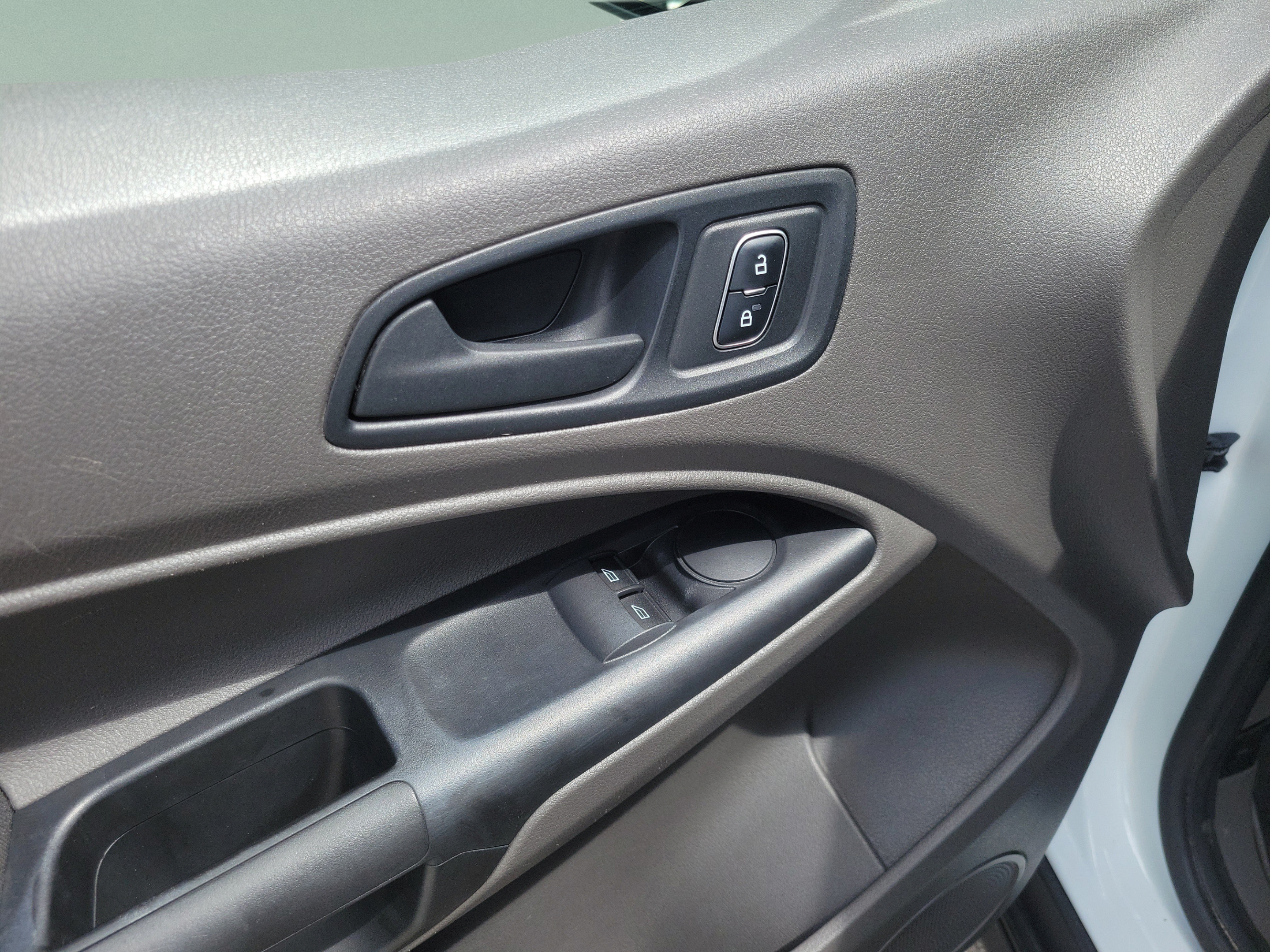 Used 2019 Ford Transit Connect XL FWD image 8