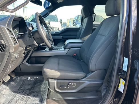 Used 2018 Ford F150 XLT w/ Equipment Group 302A Luxury image 8