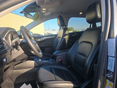 Used 2022 Ford Escape SEL image 13