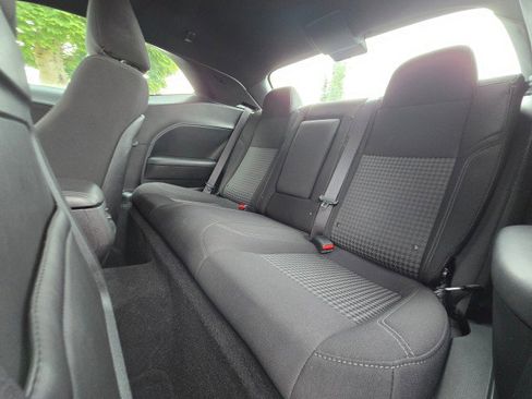 Used 2019 Dodge Challenger SXT w/ Driver Convenience Group image 20