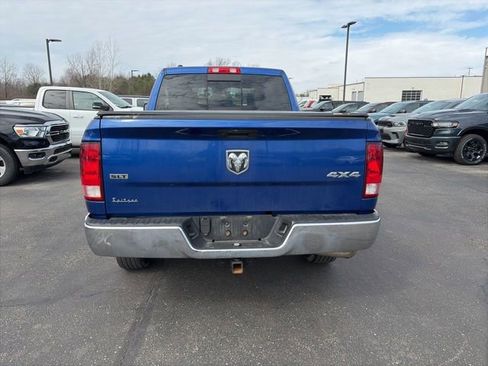 Used 2019 RAM 1500 Classic SLT image 3