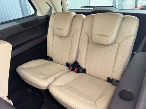 Used 2018 Mercedes-Benz GLS 450 4MATIC w/ Premium Package image 15