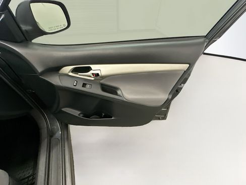 Used 2010 Toyota Matrix FWD image 30
