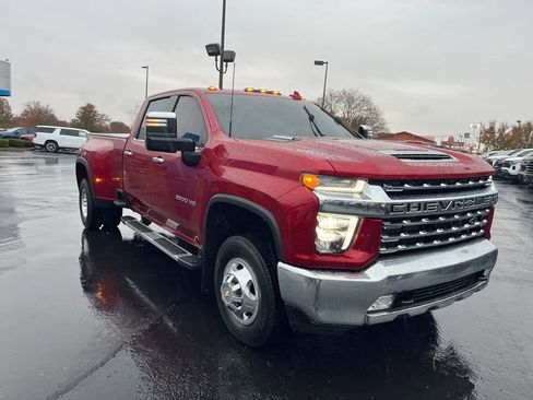 Used 2022 Chevrolet Silverado 3500 LTZ w/ LTZ Convenience Package image 7