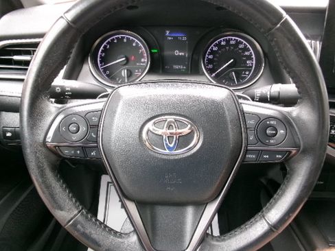 Used 2024 Toyota Camry SE w/ Convenience Package FWD image 20