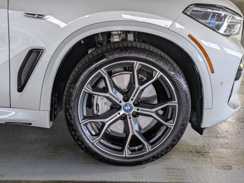 Used 2023 BMW X5 xDrive45e w/ Executive Package image 24