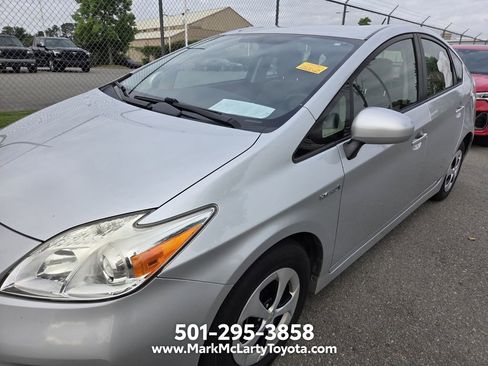 Used 2014 Toyota Prius Two FWD image 5