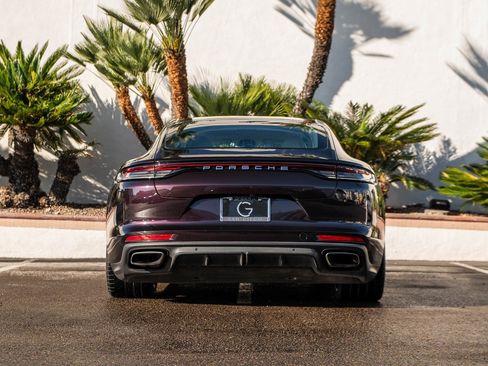 Used 2021 Porsche Panamera image 9