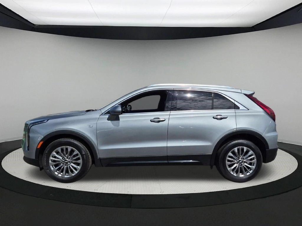 Certified 2025 Cadillac XT4 Premium Luxury FWD image 2