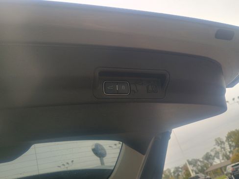 Certified 2025 Ford Explorer Active image 13