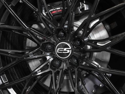 Used 2020 Chevrolet Corvette Stingray Premium Cpe w/ 3LT Preferred Equipment Group image 29