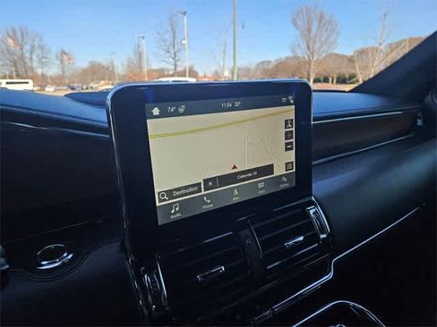 Used 2019 Lincoln Navigator L Reserve image 32