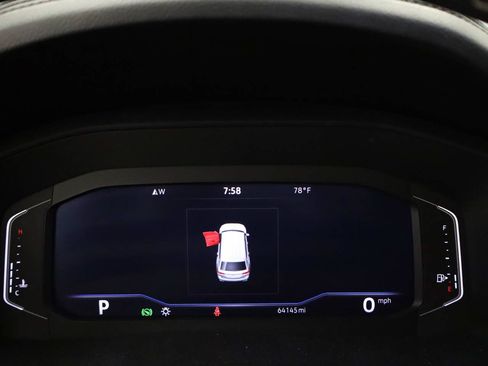 Used 2023 Volkswagen Atlas SE w/ Panoramic Sunroof Package FWD image 7