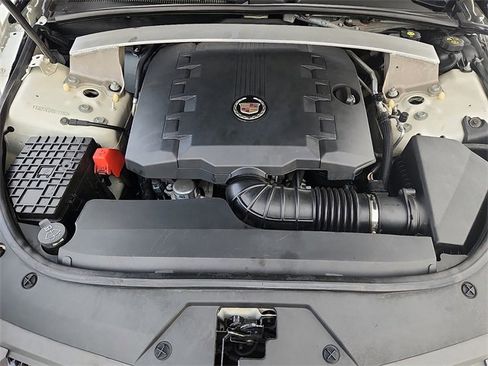 Used 2011 Cadillac CTS Premium image 28