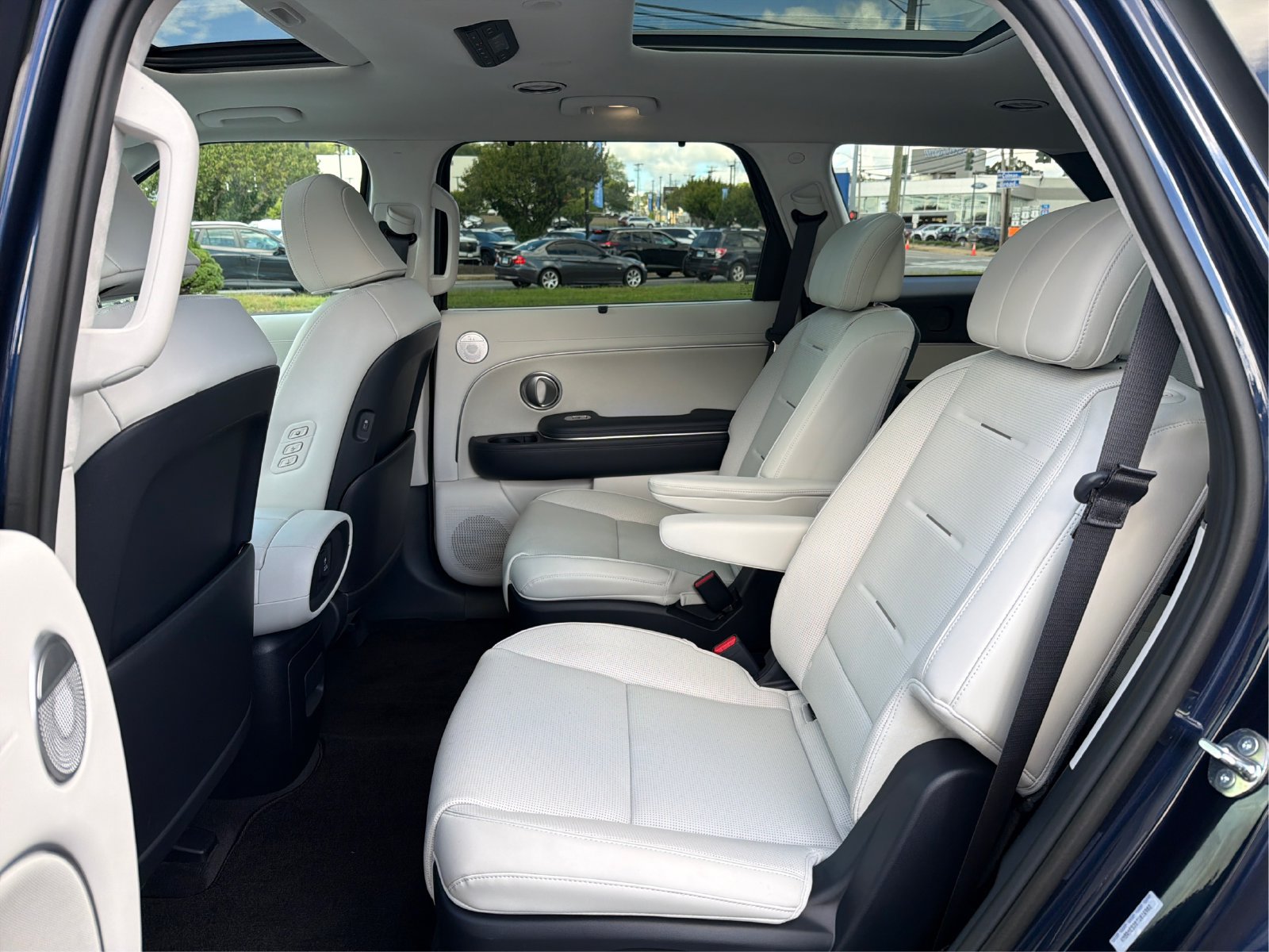 Certified 2026 Hyundai Palisade Calligraphy AWD/4WD image 10