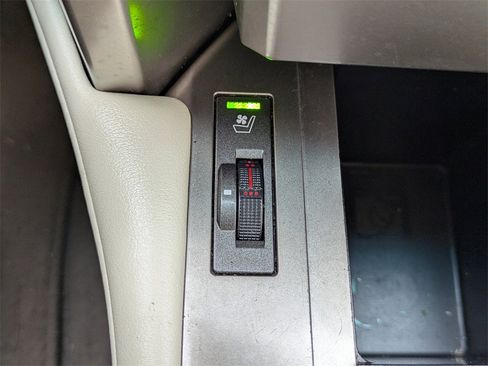 Used 2013 Lexus GX 460 w/ Comfort Plus Pkg image 26