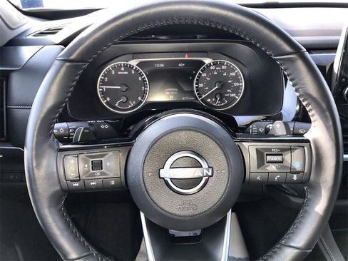 Used 2025 Nissan Pathfinder SL w/ SL Premium Package image 14