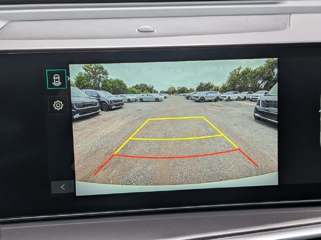 New 2026 Kia Sorento S FWD image 22