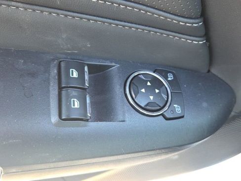 Certified 2025 Ford Mustang Premium image 17