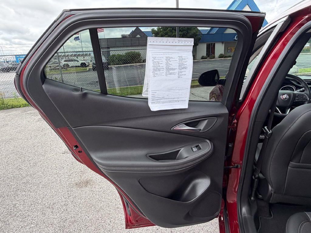 Used 2023 Buick Encore GX Select w/ Sport Touring Package FWD image 23