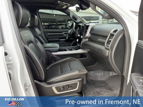 Used 2022 RAM 1500 Laramie w/ Sport Appearance Package AWD/4WD image 18