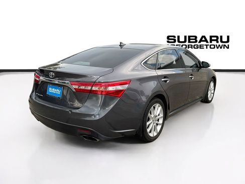 Used 2013 Toyota Avalon Limited w/ Technology Pkg FWD image 7