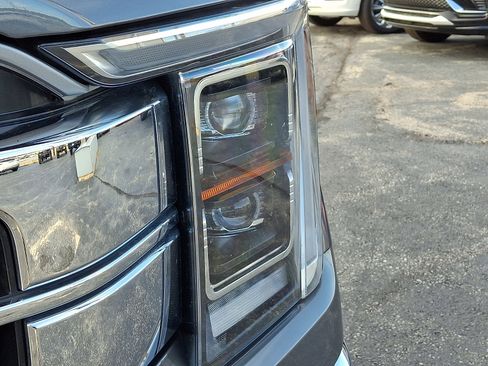 Used 2023 Ford F150 Lariat w/ Equipment Group 502A High image 10