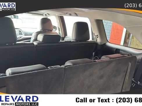 Used 2014 Toyota Highlander XLE AWD/4WD image 35