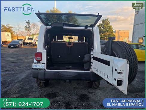 Used 2012 Jeep Wrangler Rubicon w/ PWR Convenience Group image 11