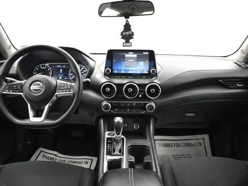 Used 2023 Nissan Sentra SV image 18