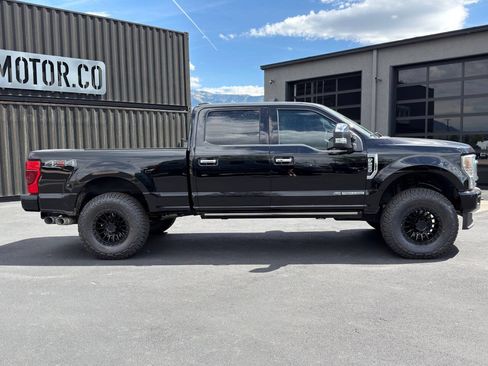 Used 2022 Ford F250 Platinum AWD/4WD image 4