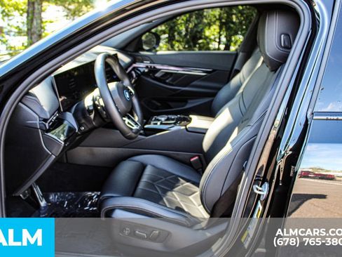 Used 2026 BMW 550e xDrive w/ Premium Package AWD/4WD image 16